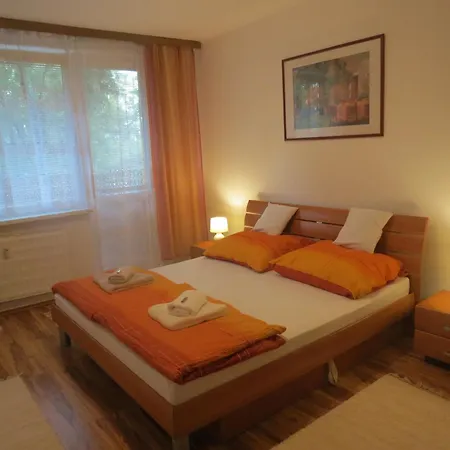 Classic Комарно